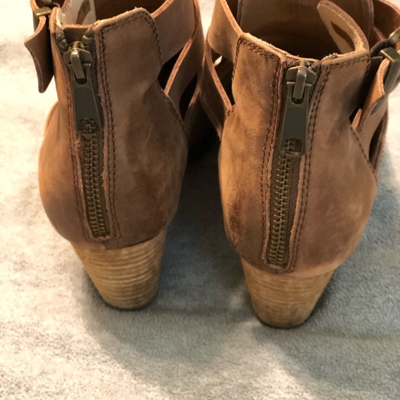 Vionic “The Rory” Ankle Booties - Picture 2 of 5